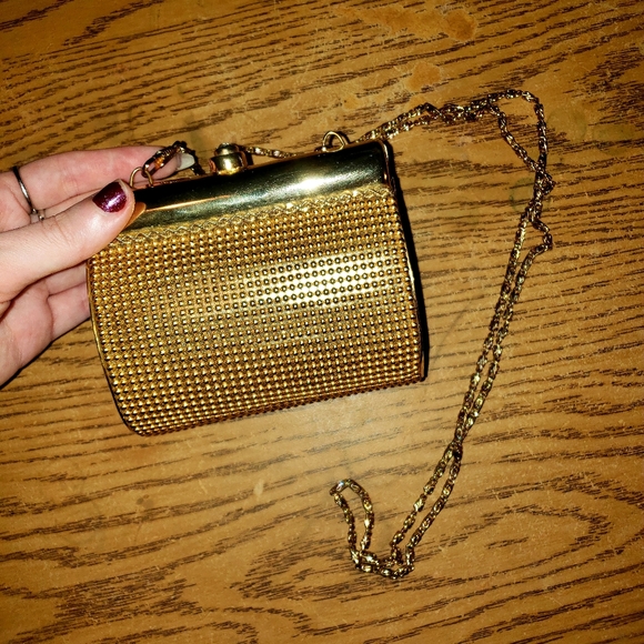Mini Gold Purse - Picture 4 of 12